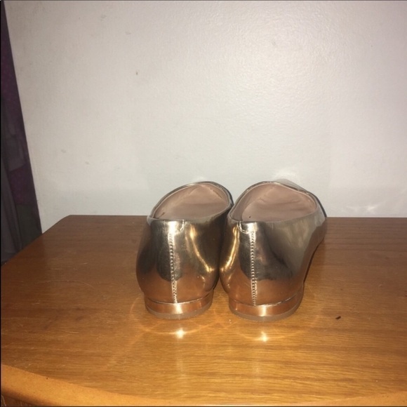 Nine West mirrored Gold point to flats - Picture 3 of 5